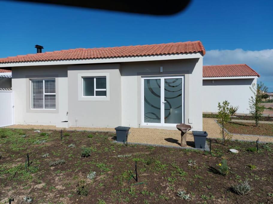 One Bedroom Unit With Kitchenette In Langebaan Country Estate - Solar Power Exterior foto