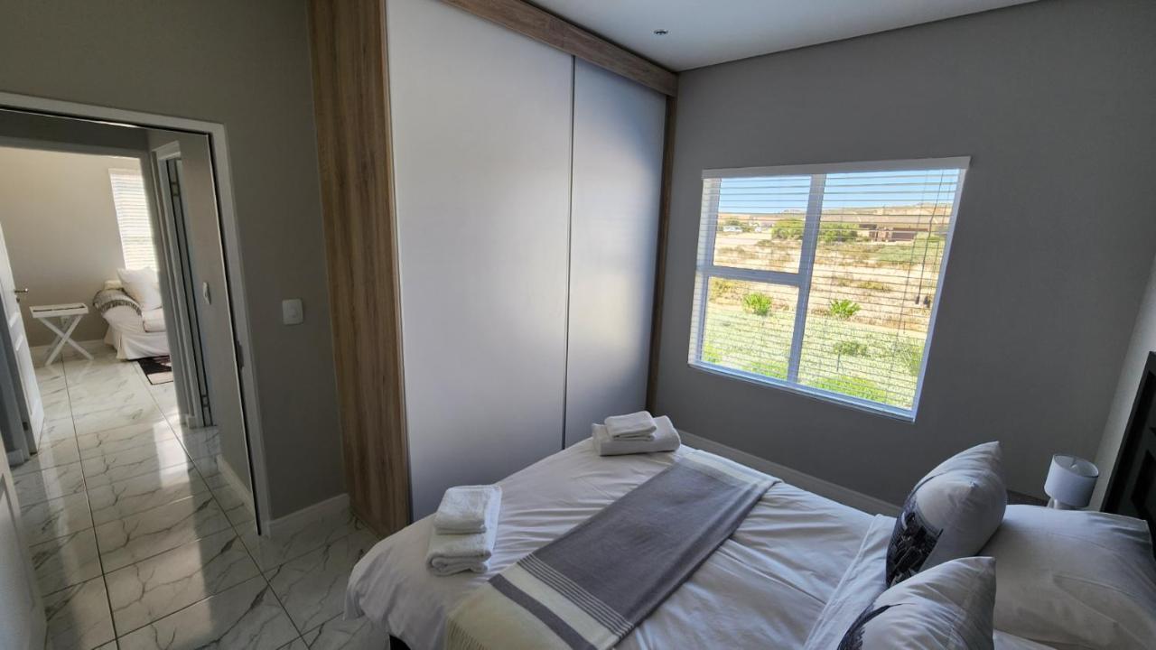 One Bedroom Unit With Kitchenette In Langebaan Country Estate - Solar Power Exterior foto